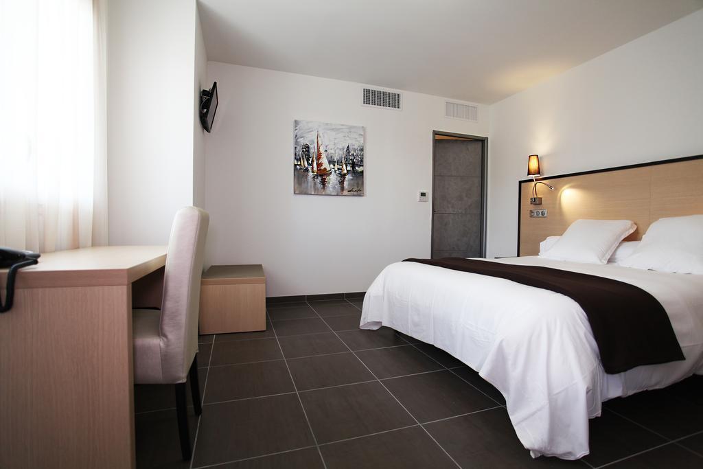 Hotel Restaurant Les Pielettes Le Rove 部屋 写真