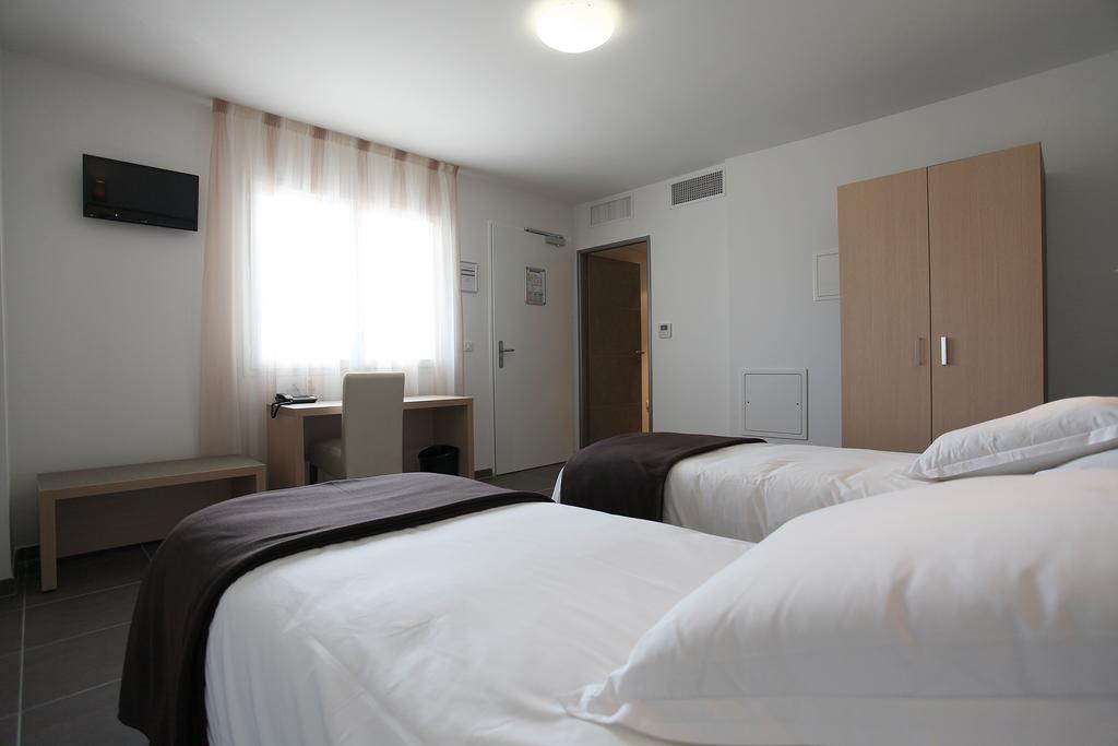 Hotel Restaurant Les Pielettes Le Rove 部屋 写真