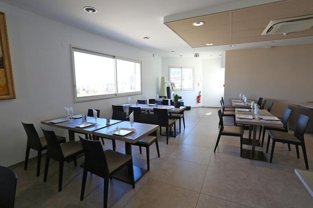 Hotel Restaurant Les Pielettes Le Rove エクステリア 写真